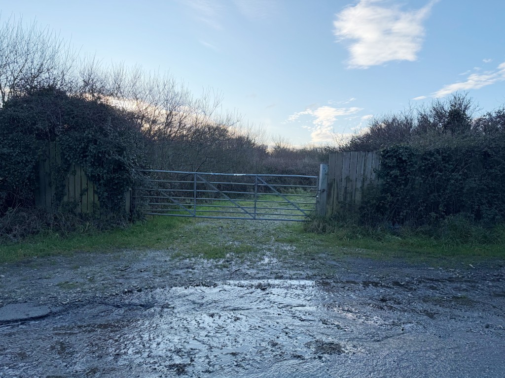 Lot: 71 - 7.63 ACRES OF AGRICULTURAL LAND IN DESIRABLE LOCATION - Access Gate